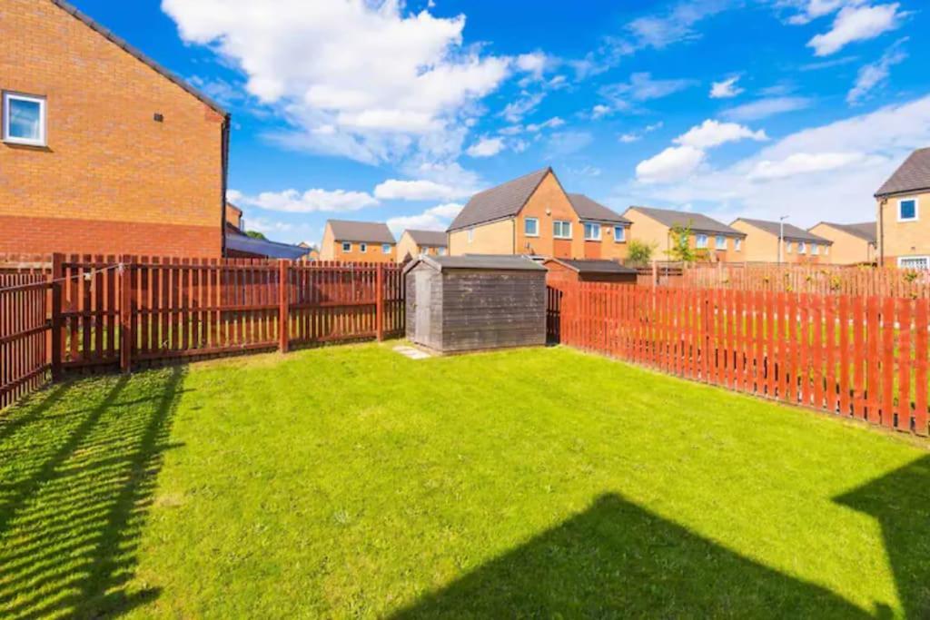Spacious 5 Bedroom Home Hosted By Mcr Dens Manchester Luaran gambar